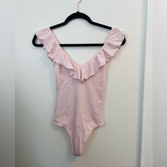 Wilfred Tops - NWOT‎ Aritzia Wilfred Danette Bodysuit Light Pink